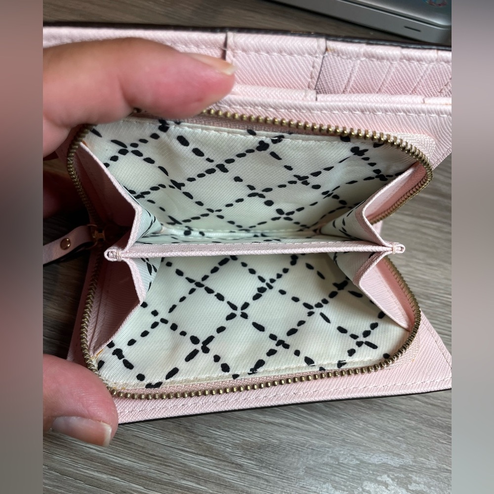 Kate Spade Wallet - Picture 8 of 10